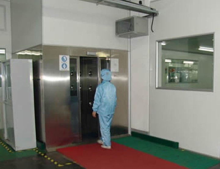 我司不鏽鋼風淋（lín）室、風淋（lín）通道為湖南六（liù）和通（tōng）食品工業QS認證添磚加瓦
